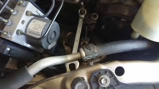 Honda CRV 05 Engine Mount tight nut.