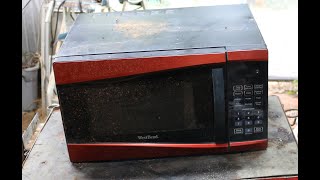 Scrapping a Microwave for Copper and Aluminum
