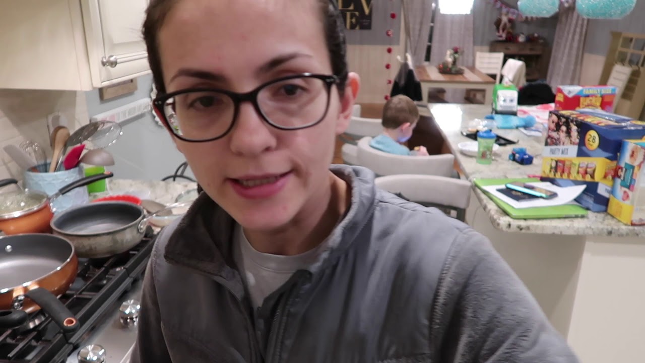 COMPRAS DA SEMANA E USANDO PANELA NOVA...