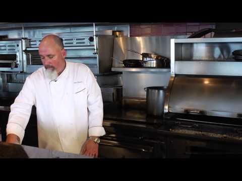 Baked Onion-Cheese Pie : Savory Dishes