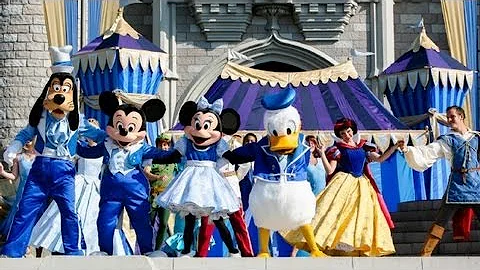 The Complete "Dream Along With Mickey Show" at Wal...