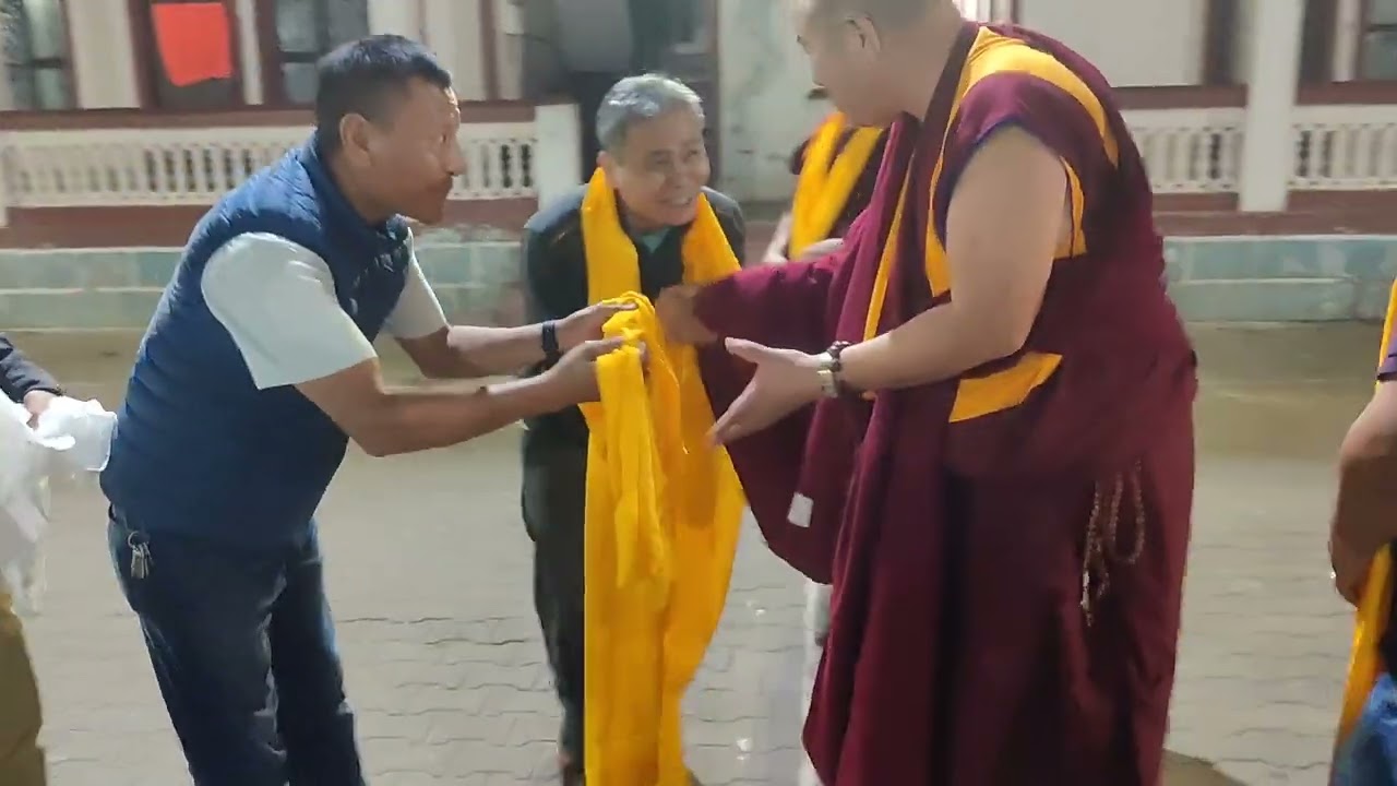 སྐྱབས་རྗེ་འོད་ཟེར་རིན་པོ་ཆེ་མཆོག