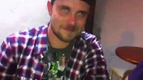 Cosa succede se ti metti la vodka negli occhi?