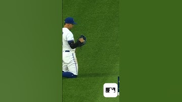 George Springer lays out for the catch! ⚾️🔥