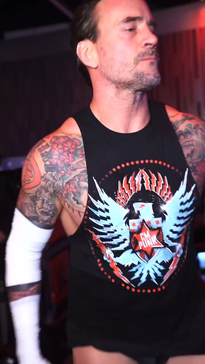 Roman Reigns and CM Punk are ready for the main event! ☝️ #SurvivorSeries #WarGames