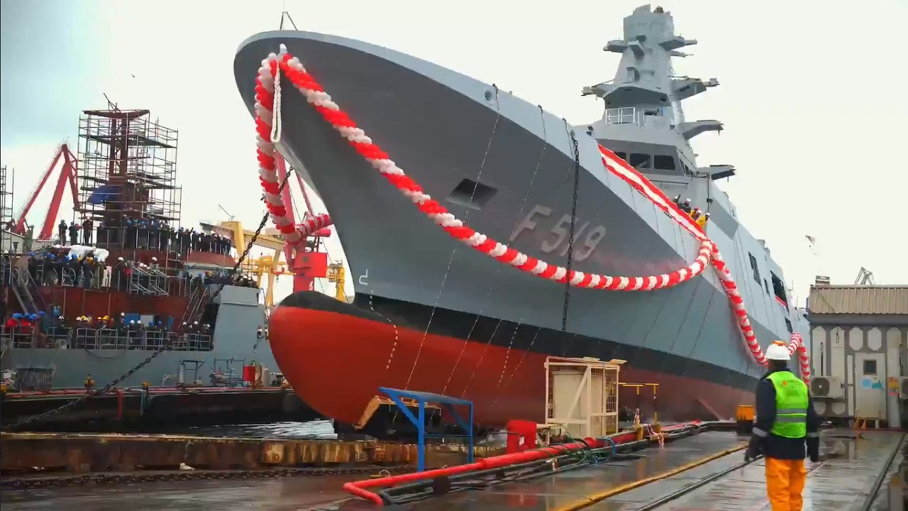 The 9th MİLGEM TCG AKDENİZ F519 has been launched. - YouTube