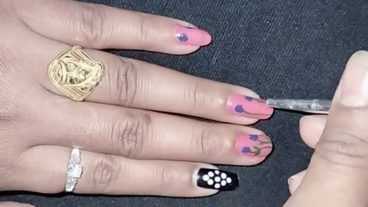 Simple and easy nail art 💅❤️👌👍🥰