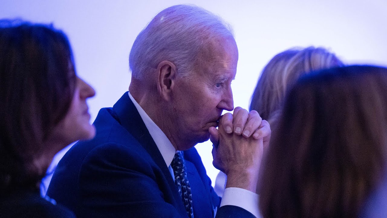 ‘Embarrassing’ Joe Biden says America is facing ‘dark days’ under Trump ‘Embarrassing’ Joe Biden says America is facing ‘dark days’ under Trump