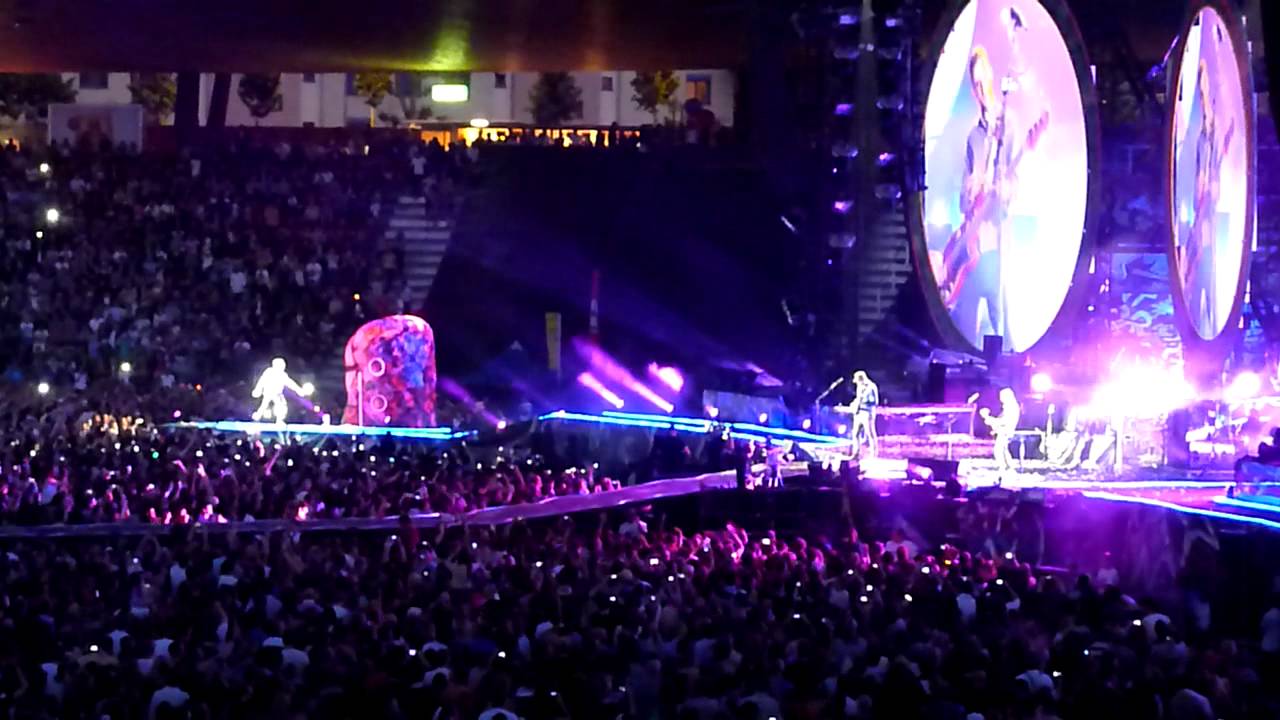 Coldplay Don't Let It Break Your Heart Zurich Letzigrund, 26 May 2012 YouTube Coldplay Don't Let It Break Your Heart Zurich Letzigrund, 26 May 2012 YouTube