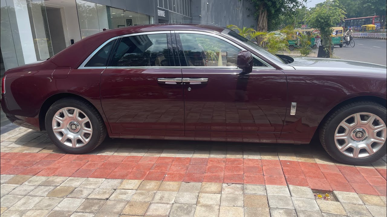 Rolls-Royce🥵￼ Firr se aai 😍  #supercars #rollsroyce #like #youtube #viral #youtubeshorts #comment