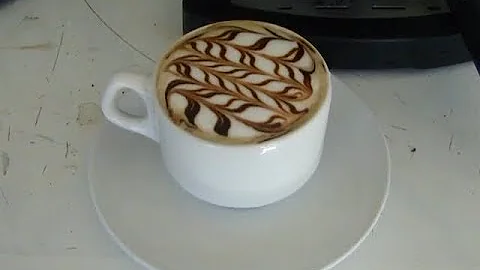 Como fazer cappuccino na Cafeteira Expresso Mondial?