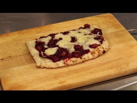 Brie & Cranberry Chutney Pizza : Super Bowl Party Eats