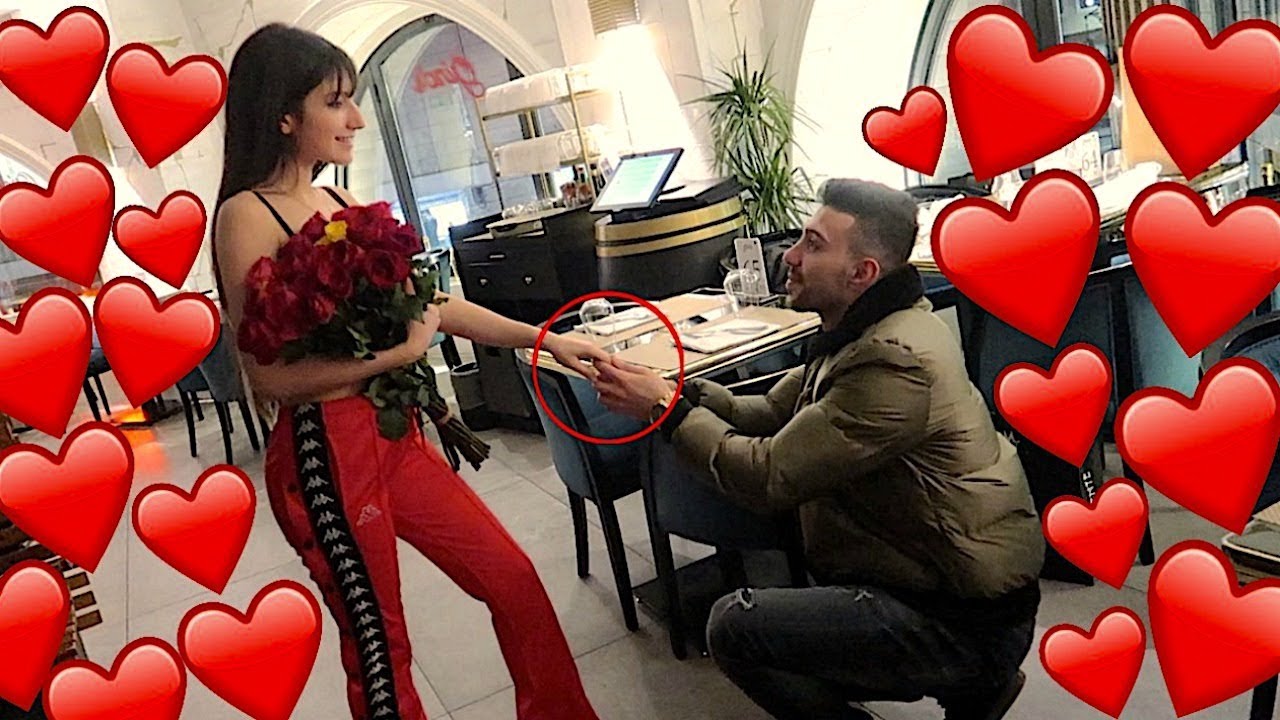 احتفلت ب عيد الحب Youtube