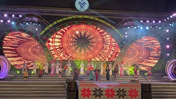 Màn trình diễn thời trang siêu đẹp tại tuần lễ văn hoá các dân tộc vùng Đông Bắc Quảng Ninh 2020