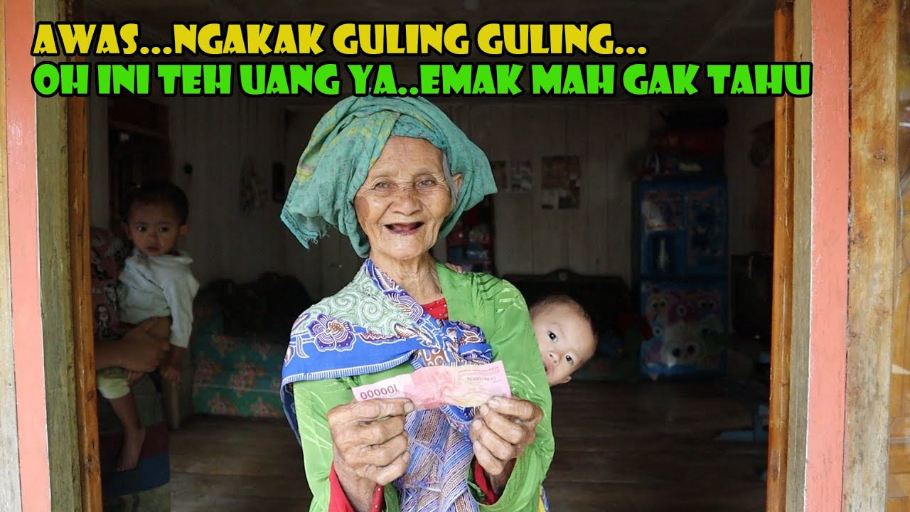 Di Tengah Tengah Yang Lain Sibuk Menipu Demi Uang. Si Emak Malah Gak Tahu Uang..???