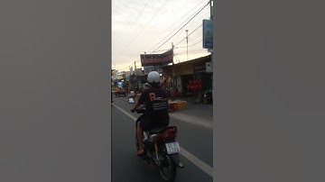 Chợ chiều muộn cho công nhân dọc Quốc lộ 1A (xã Tân Hương, huyện Châu Thành, Tiền Giang) #vietnam