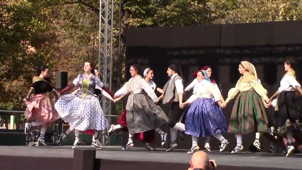 Danses de maig de Badalona