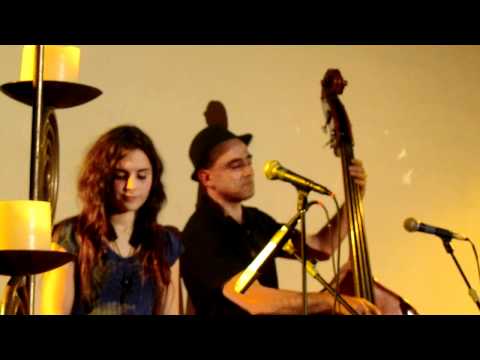 A Kiss to Build a Dream On - Andrea Motis & Joan C...