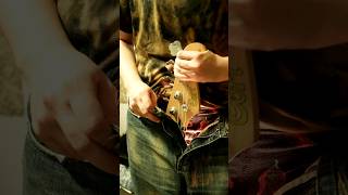что находится у басиста в штанах? #гитара #басгитара #guitar