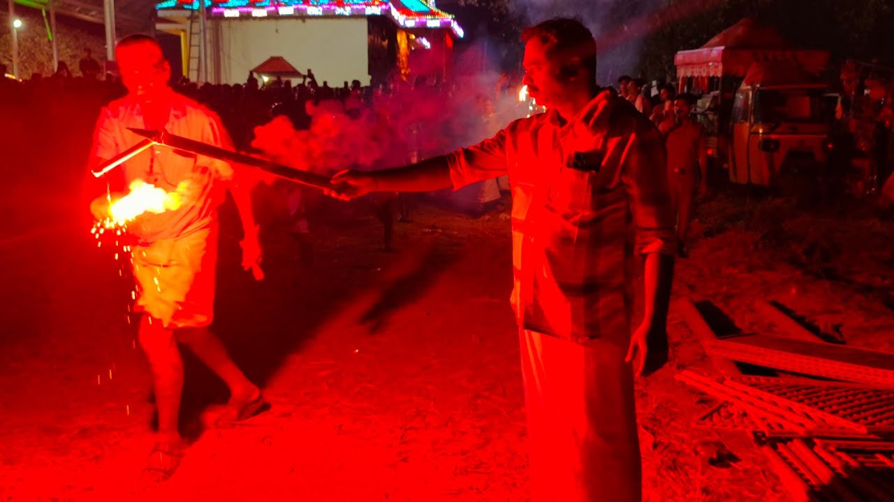 ഉത്രാളി ഒന്ന് കുലുങ്ങി 🔥🔥🔥 | ഗംഭീര പറപ്പുറപ്പാട് വെടിക്കെട്ട് 