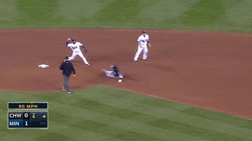 CWS@MIN: Dozier starts the 4-6-3 double play