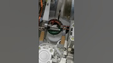 Fully automatic magnetic loop wire hooking machine