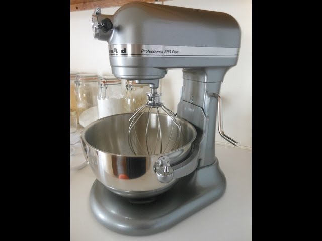 UNBOXING: KitchenAid Pro 550 HD Stand Mixer in Contour Silver 