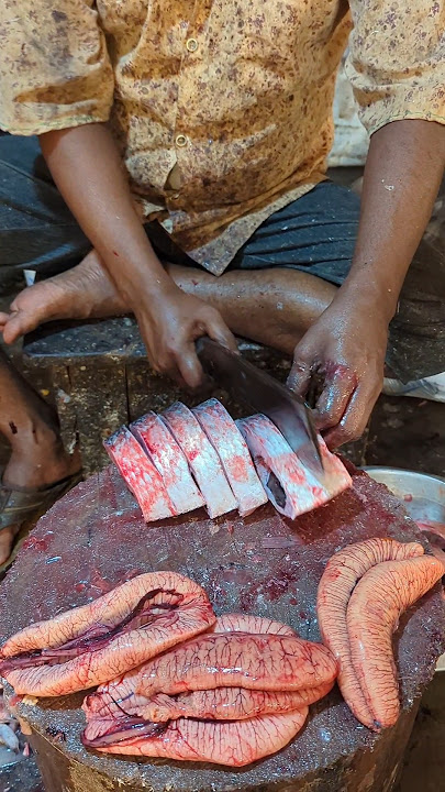 Amazing Giant Hilsha Fish Egg Collecting & Cutting By Expert Fish Cutter || Part-2 #shorts