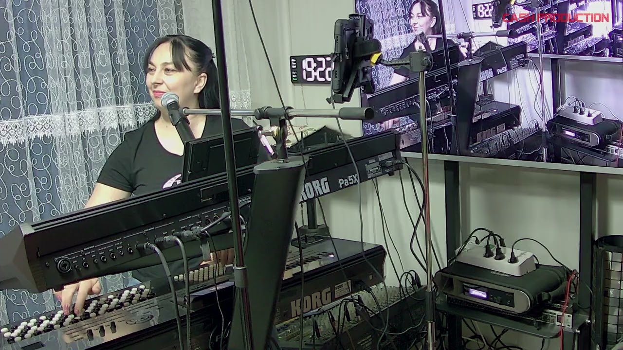 Milica Gogin / TikTok LIVE - Najava i kolo za start #uzivomuzika #muzikauzivo @MilicaGogin