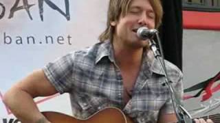 Video thumbnail of "Keith Urban - Live @ Verizon in Pasadena - "I'm In" (Acoustic)"