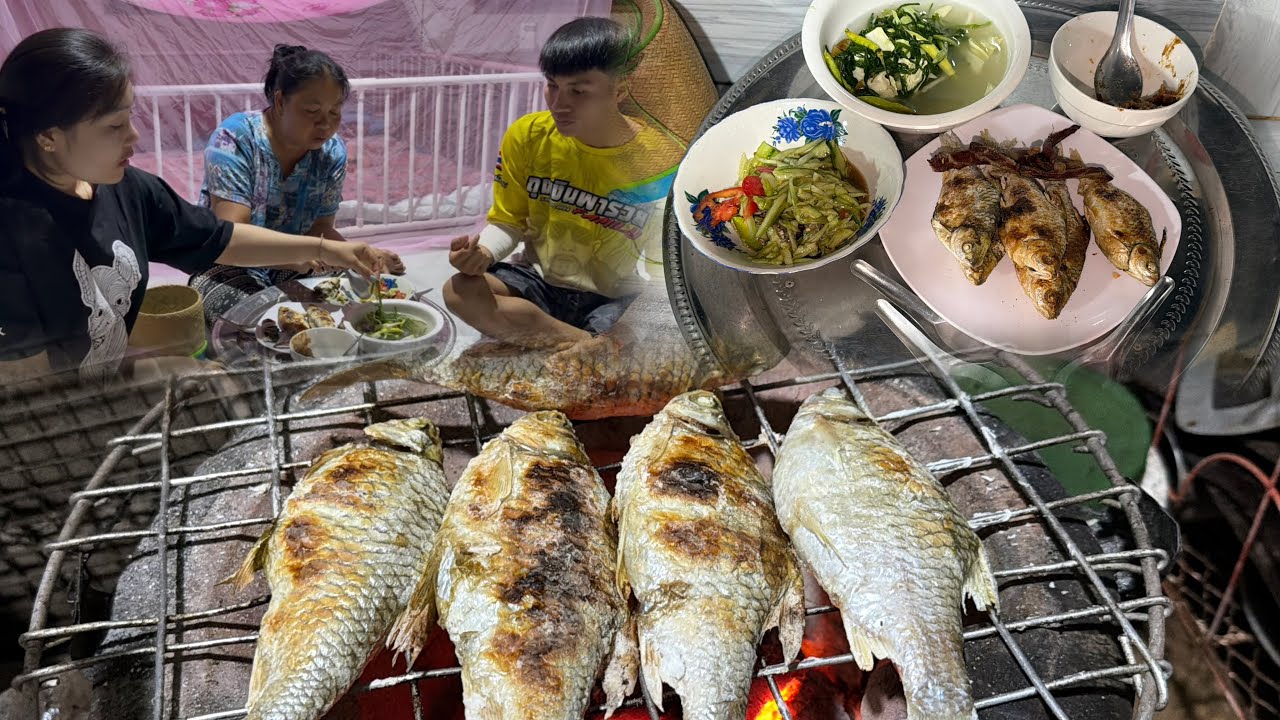 ปี้งปลามันๆกินกับตำแตงแม่ชอบ