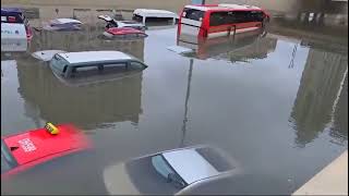 Sheikh Zayed Road post rain in Dubai 😲