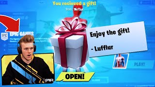 I GIFTED SKINS to RANDOM Fortnite Streamers...