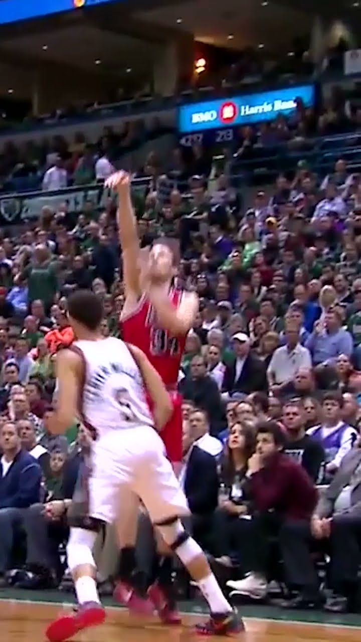 Young Giannis Really Wanted To End Mike Dunleavy Jr's Career ? #shorts #nba #giannisantetokounmpo