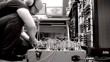 Live Eurorack modular synth one oscillator jam with Serge NTO, 0-ctrl, QPAS, Quadrax, and Erbeverb