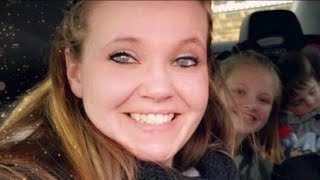 Single Mom Receives Almost 20K In Unemployment Benefits After Waiting Seven Months