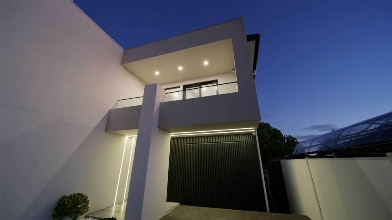 60b Canarys Road, Roselands