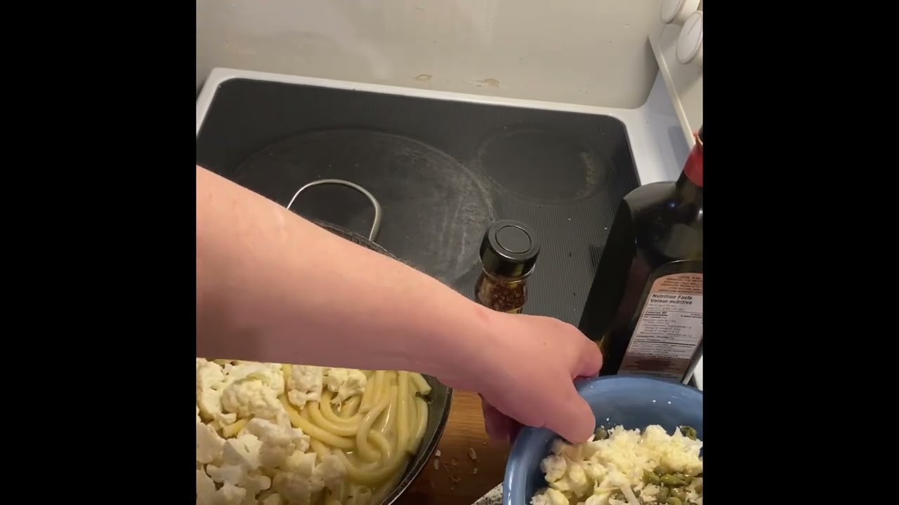 One-Pan Vegetarian Spaccatelle Lunghe with Cauliflower, Capers & Lemon Sauce