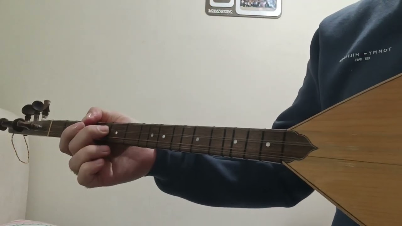 Koma Zerdeştê Kal Barî Bağlama