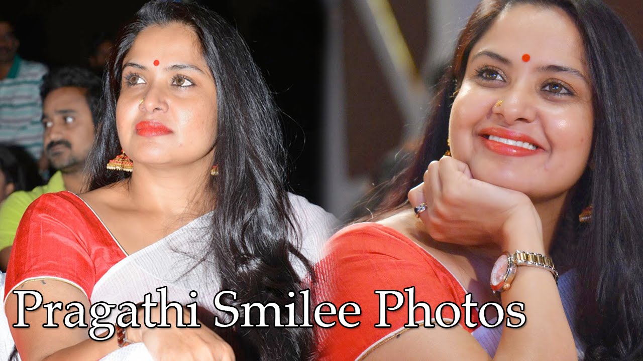 Telugu Aunty Pragathi Romantic Saree Photo Shoot Gallery - YouTube