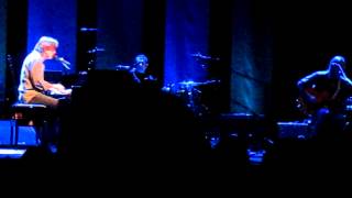 Jackson Browne - Black & White chords