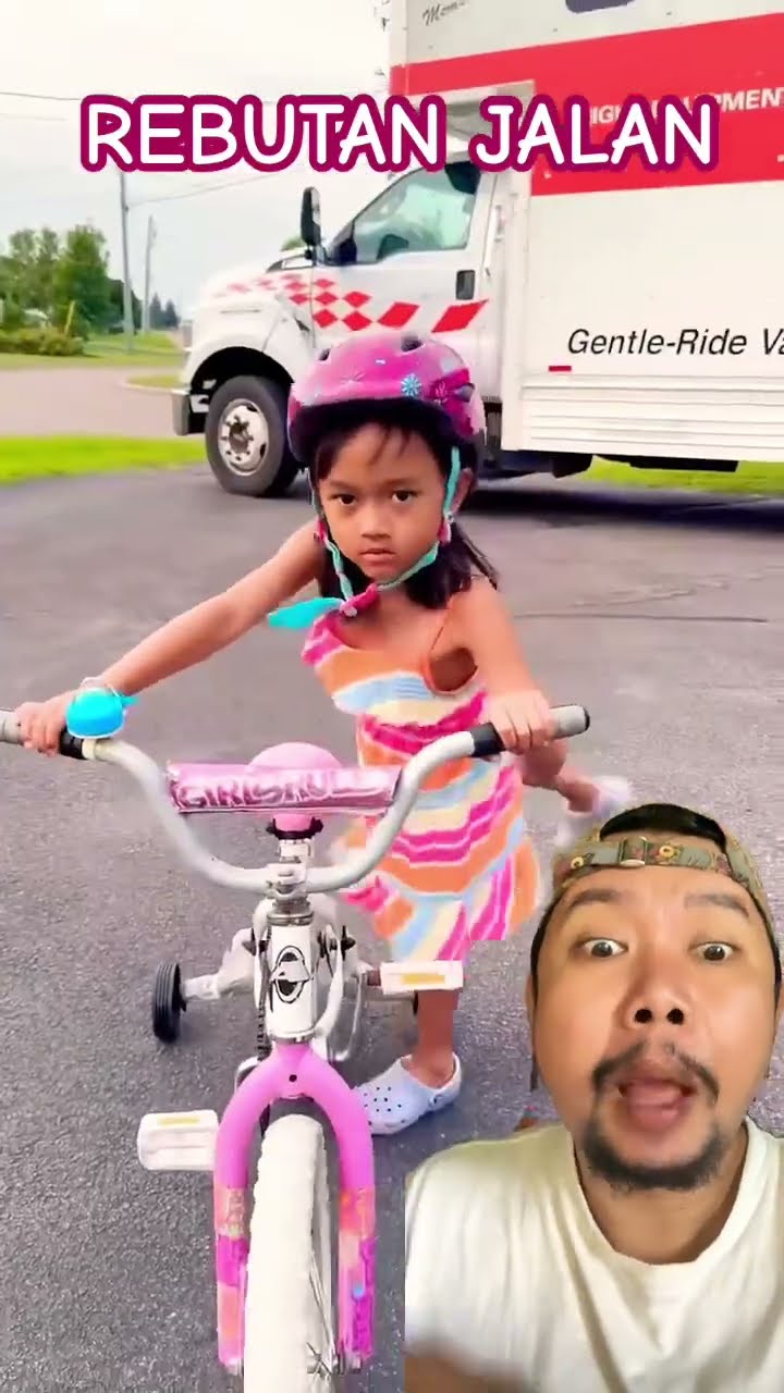 REBUTAN JALAN MAU LEWAT!!?? #funny #comedy #fun #memes #family