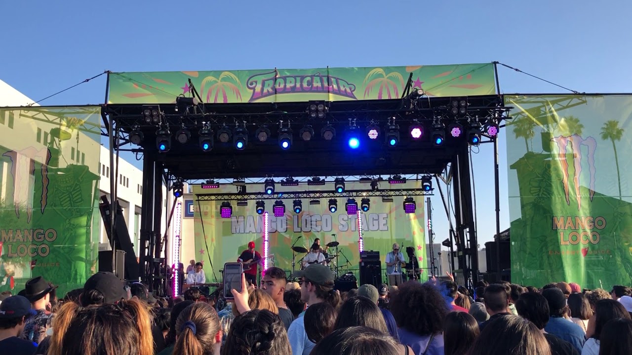 Sunset Rollercoaster - Burgundy Red - Live @ Tropicalia 2019 - YouTube