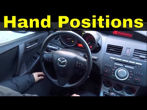Video: Hvor skal dine hænder placeres på rattet for en afbalanceret håndposition?