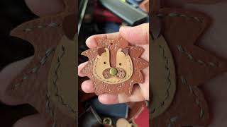 DIY Cute Animal Leather Keychain with leather scraps & easy leather pattern. #diy  #keychain