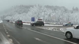 Hó Borítja A Román Hegyvidéket