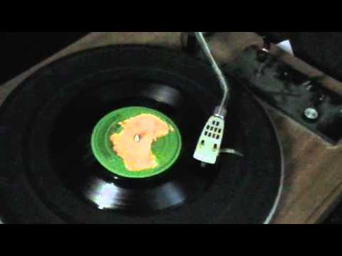 Buster Noble - Boomerang Bender Buster Noble - Boomerang Bender