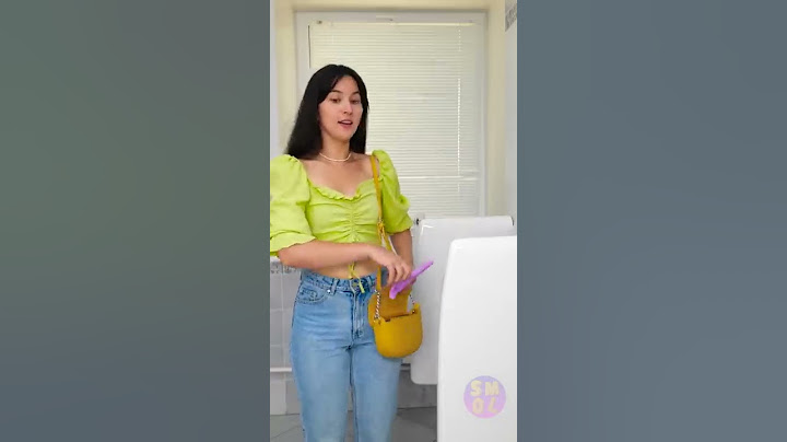 SIMPLE TOILET HACKS EVERY GIRL MUST KNOW || The Best Tips & Tricks for women! #shorts