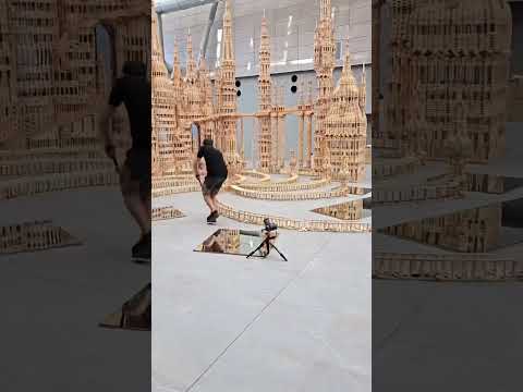 Огромные башни из домино 😮