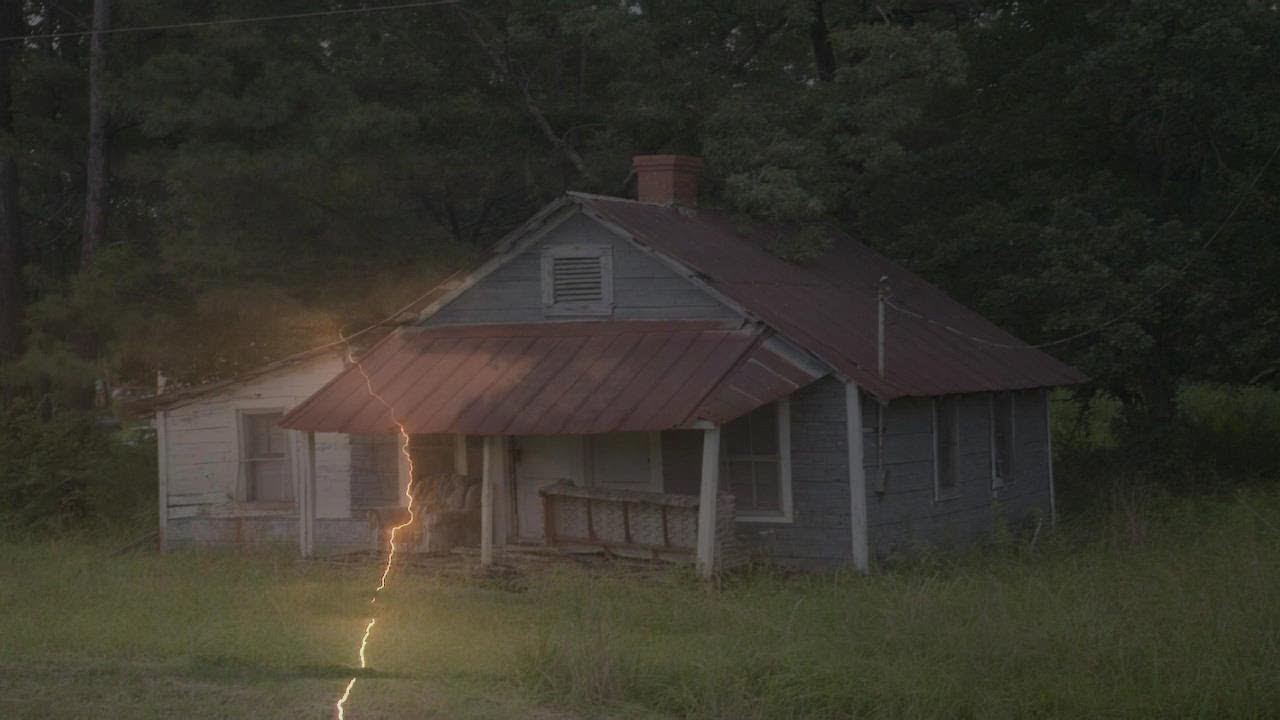 ▶️ Rain, Wind & Thunder On A Tin Roof. Rain On Tin Roof Ambience. Storm White Noise. 12 Hours. 🌏